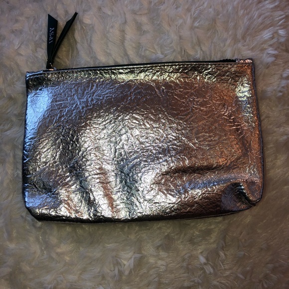 2 Ipsy makeup bags! - Picture 3 of 3